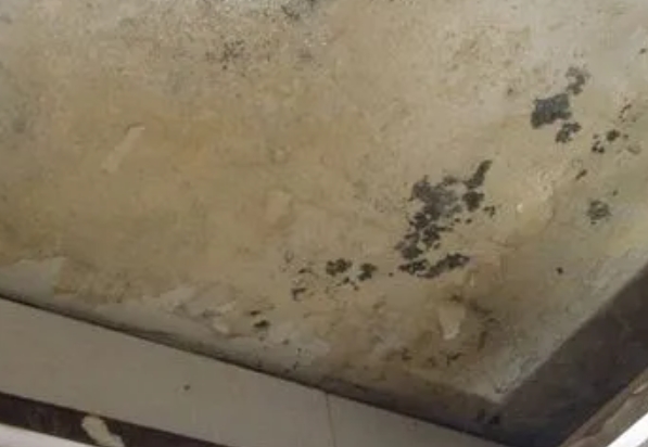 得荣阳台漏水维修公司分享下得荣卫生间渗水维修需要注意哪些问题。