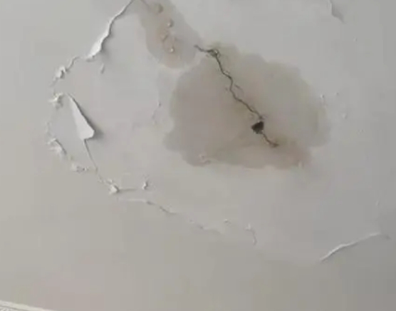 得荣阳台漏水维修公司分享下屋面防水工程质量问题原因分析